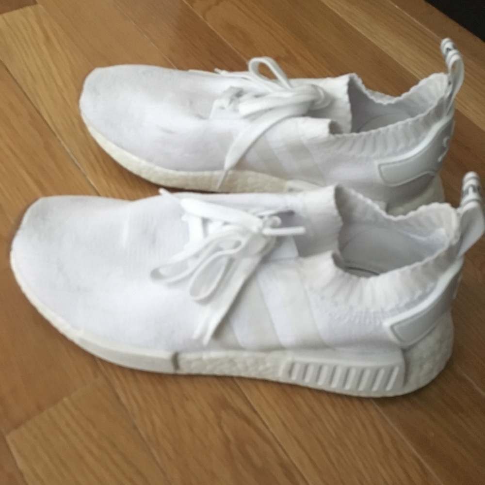 Adidas nmd r1 primeknit triple white gum